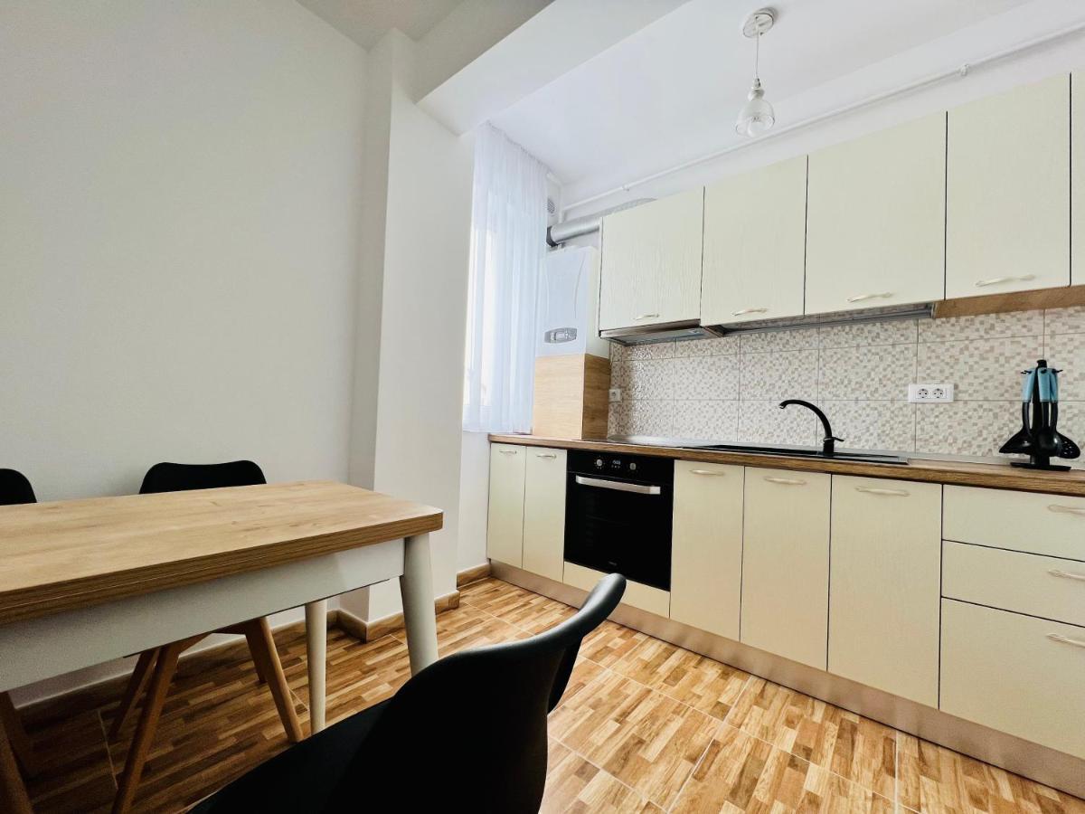 Altheda Living Brownie 29E-2 Apartamento Suceava Exterior foto